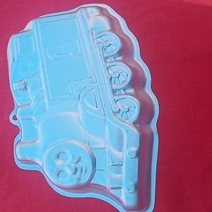 Thomas the Tank Engine Wilton Cake Pan